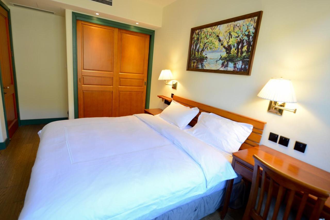 Ski And Suites At Thaiwoo Resort 逅雪套房民宿 Chongli Ngoại thất bức ảnh